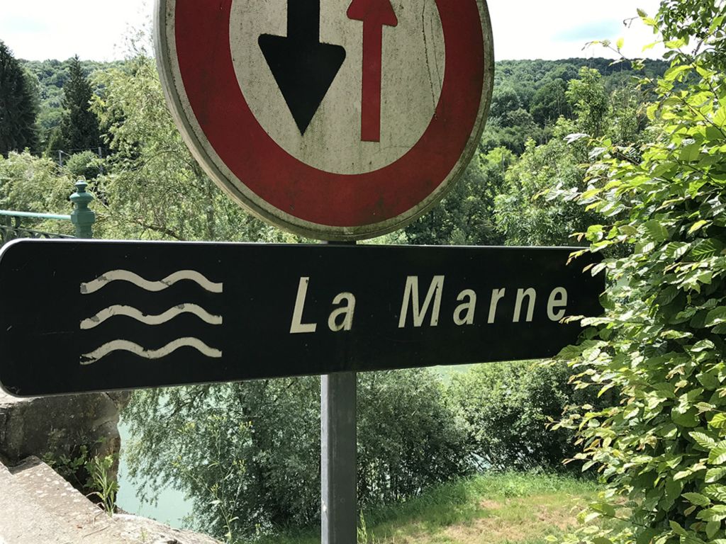 At Passy-sur-Marne